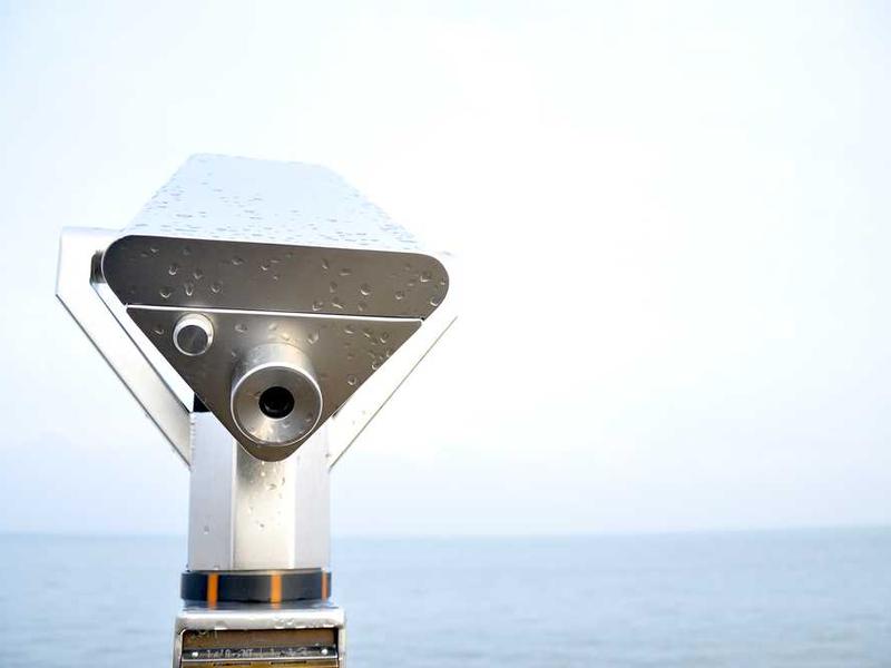 certe cernuus stillicidium temporibus vulnero