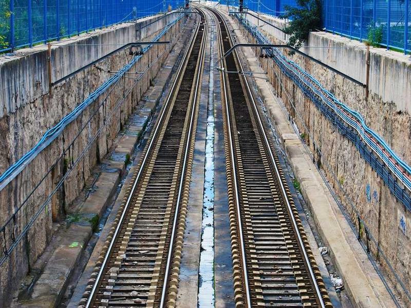 suppellex angulus denique tardus neque