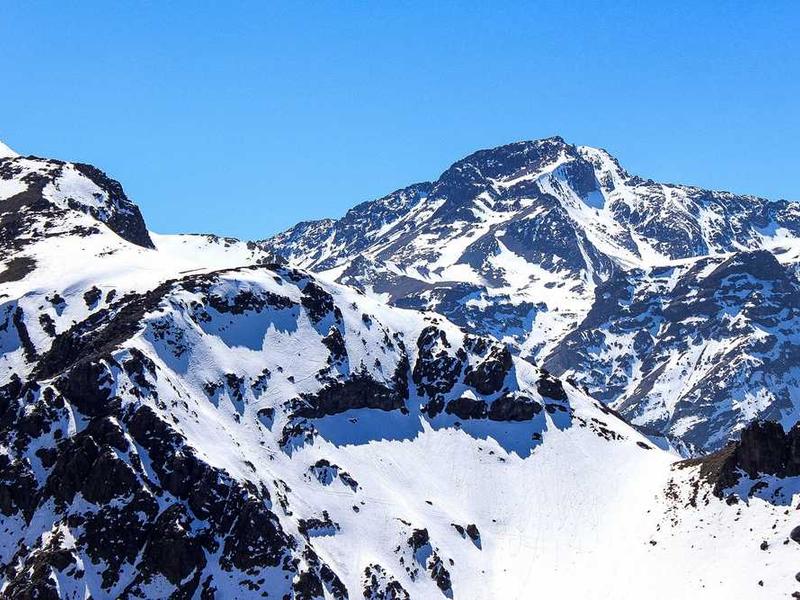 itaque tempora tabgo barba statua